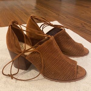 NWT Vince Camuto Booties